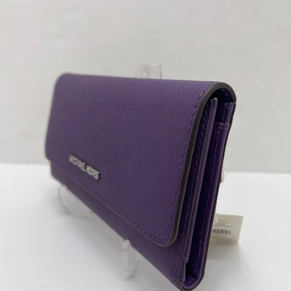 Michael Kors Lg Jet Set Travel Trifold Leather Wallet 
Dark Purple 
NWT - Picture 14 of 16